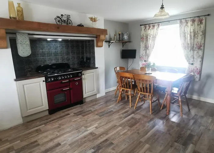 Christie\'S Cottage Countryside Escape With Spa